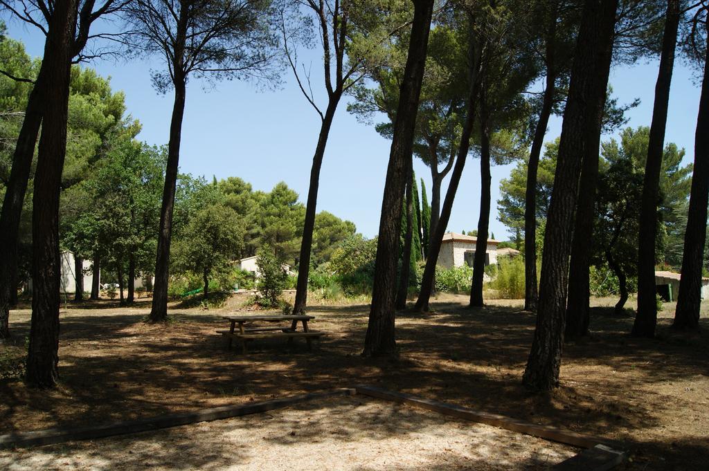 Les Mazets Du Luberon Bed and Breakfast Puget Εξωτερικό φωτογραφία