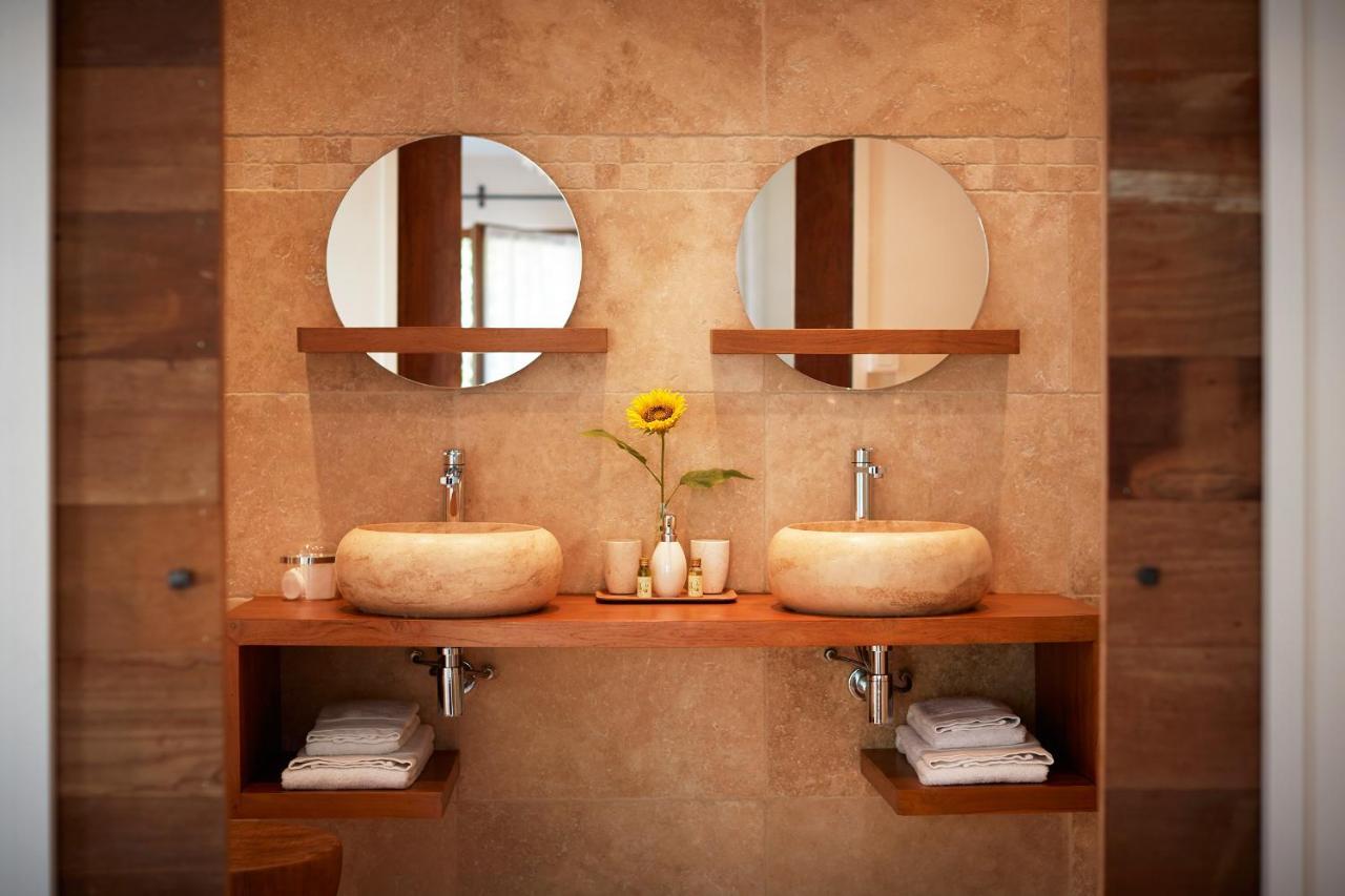 Les Mazets Du Luberon Bed and Breakfast Puget Εξωτερικό φωτογραφία